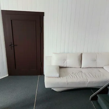 Πανσιόν Fuer Monteure